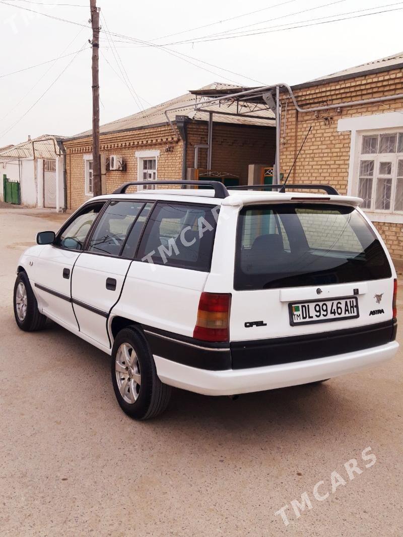 Opel Astra 1996 - 45 000 TMT - Бахарден - img 6