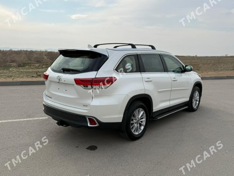 Toyota Highlander 2019 - 515 000 TMT - Ашхабад - img 2