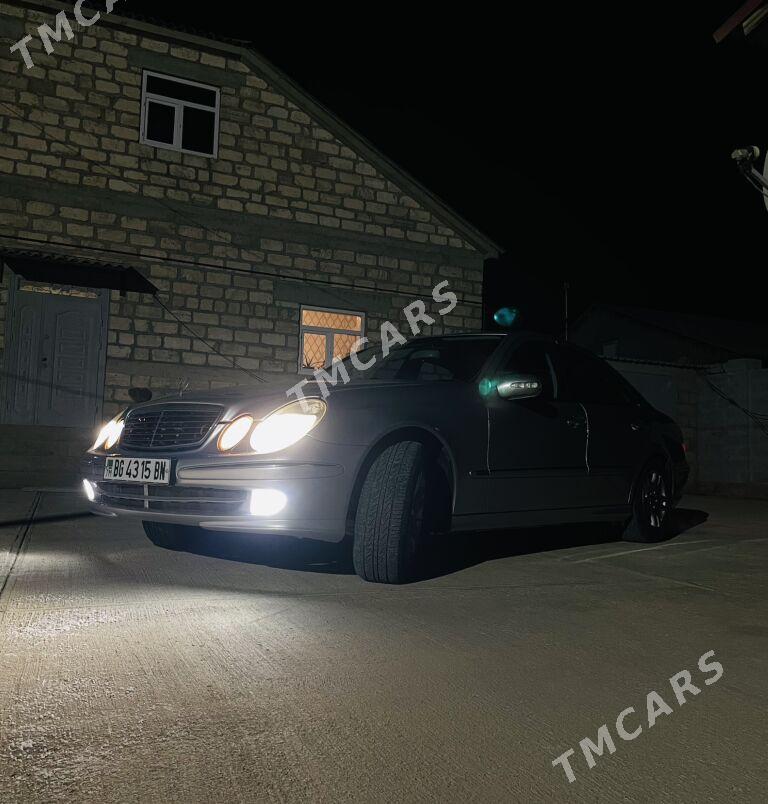 Mercedes-Benz E320 2003 - 145 000 TMT - Балканабат - img 7