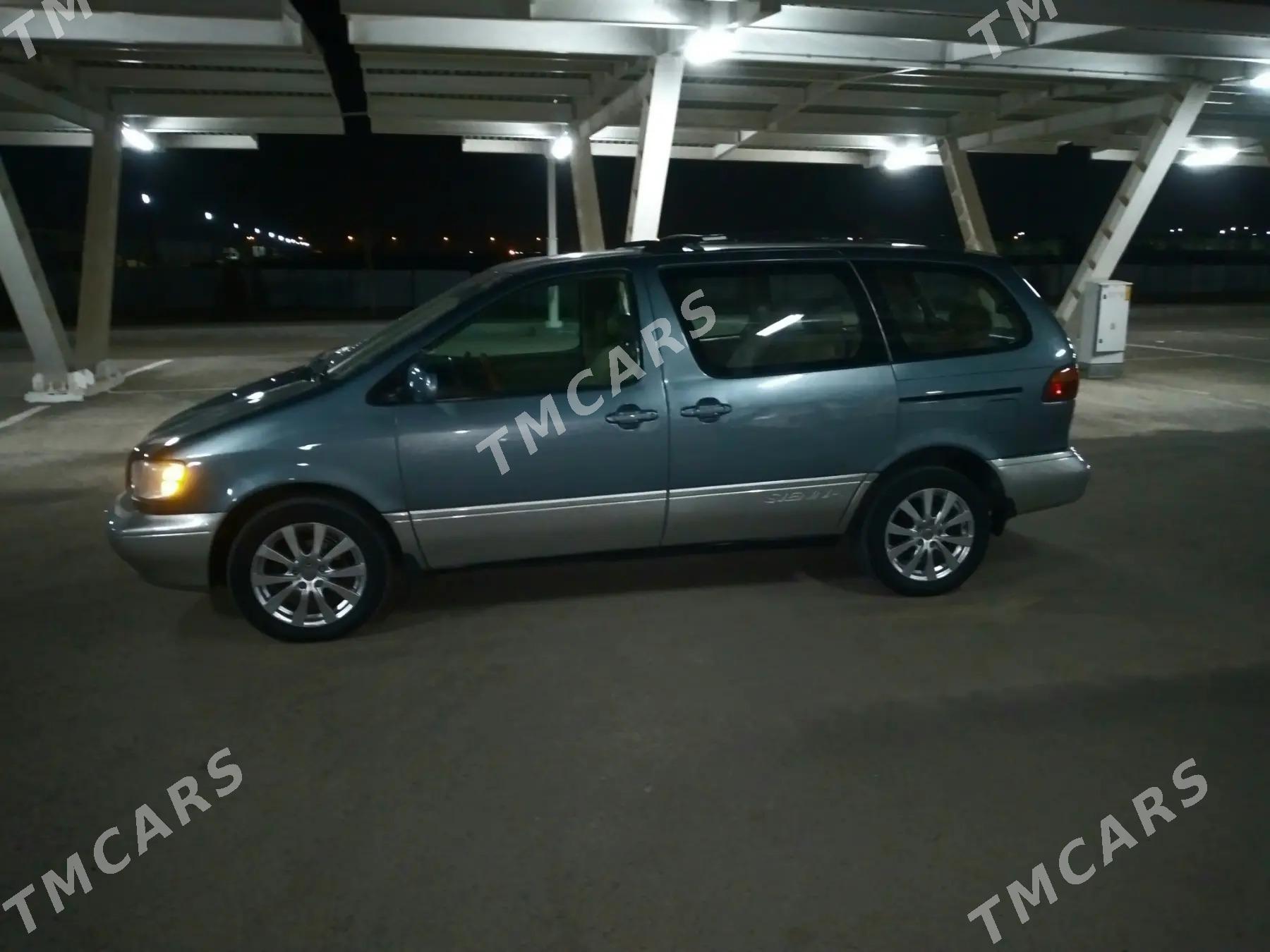 Toyota Sienna 2000 - 129 000 TMT - Мары - img 4