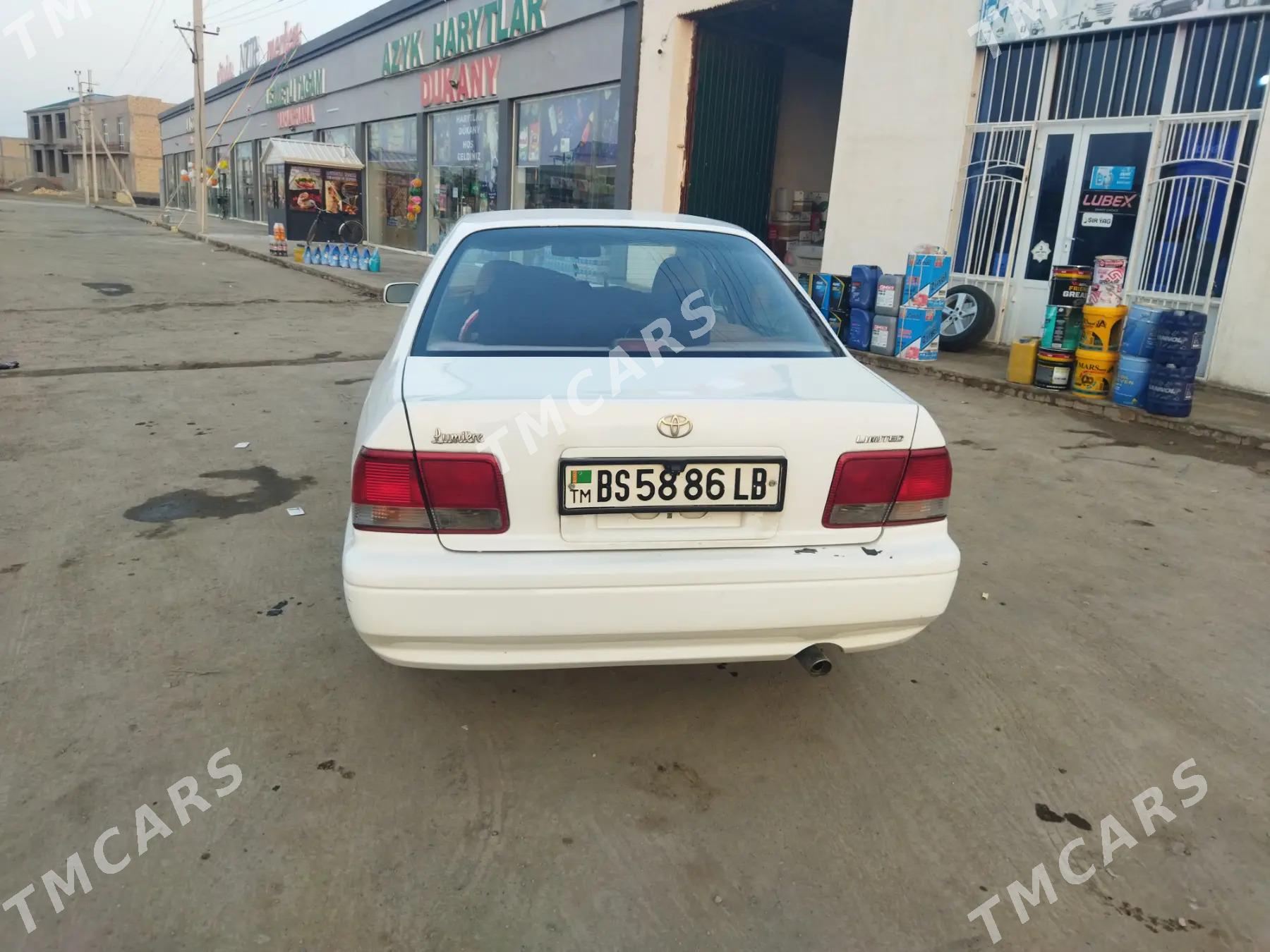 Toyota Camry 1995 - 50 000 TMT - Керки - img 3