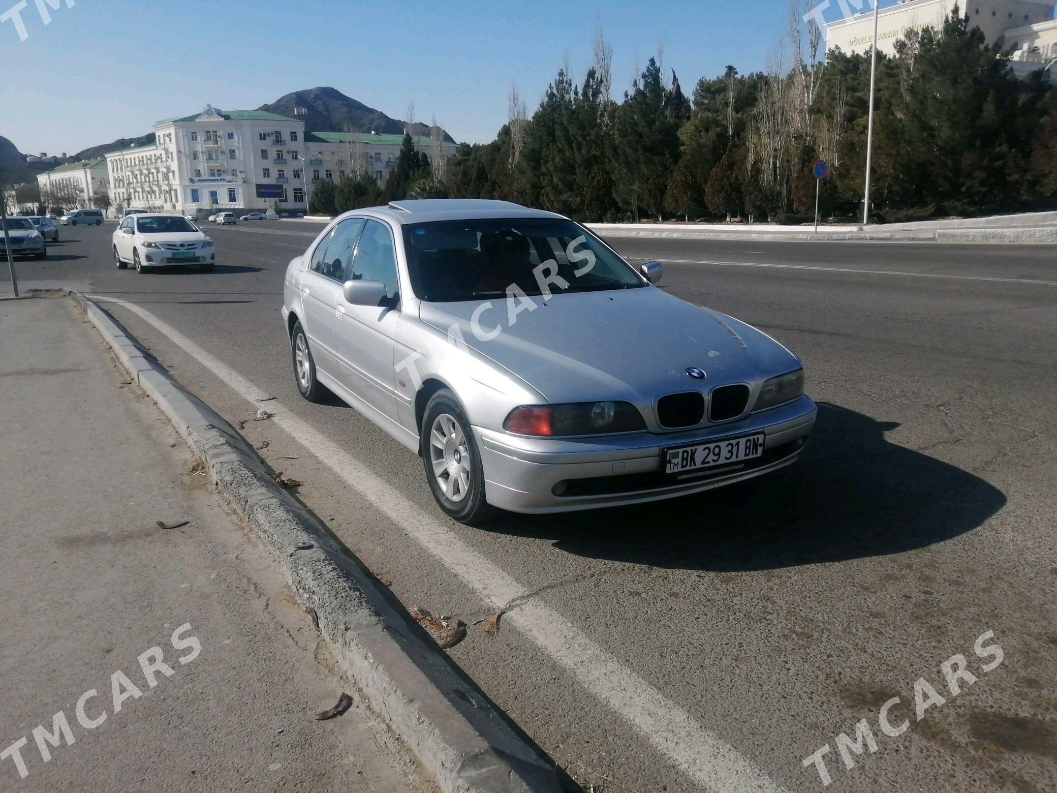 BMW E39 1999 - 110 000 TMT - Türkmenbaşy - img 2