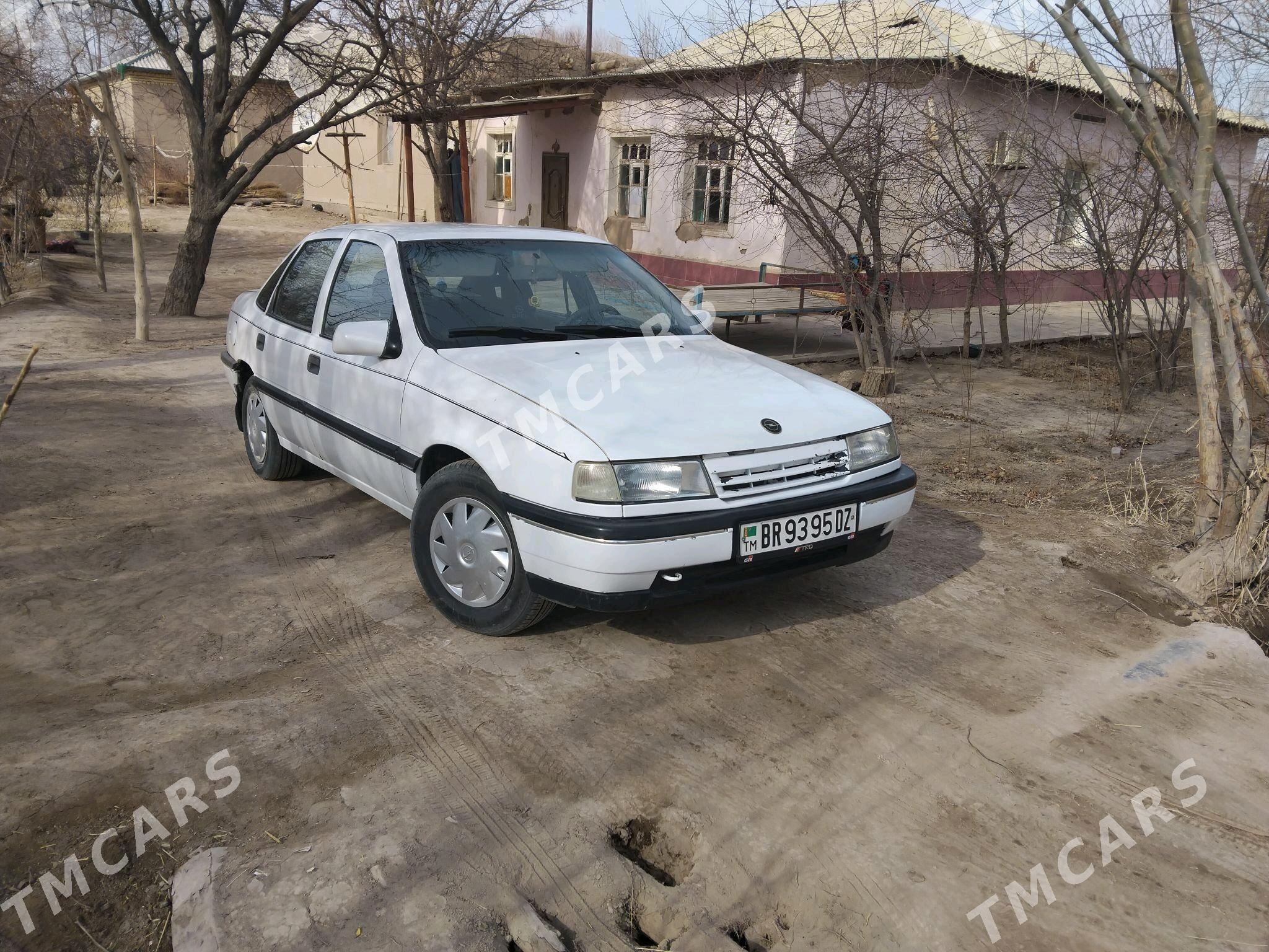 Opel Vectra 1990 - 30 000 TMT - Гурбансолтан Едже - img 4