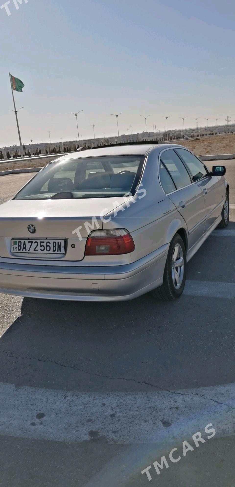 BMW E39 2001 - 75 000 TMT - Балканабат - img 6