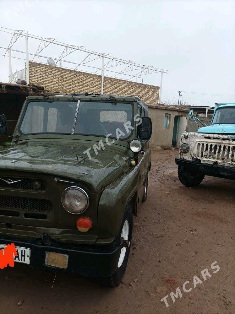 UAZ 469 1995 - 13 000 TMT - Серахс - img 2