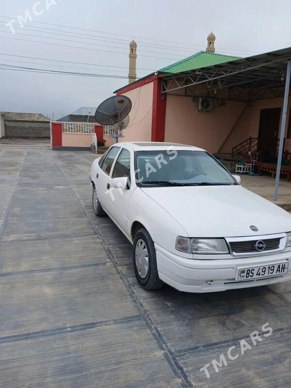 Opel Vectra 1993 - 29 999 TMT - Bäherden - img 2