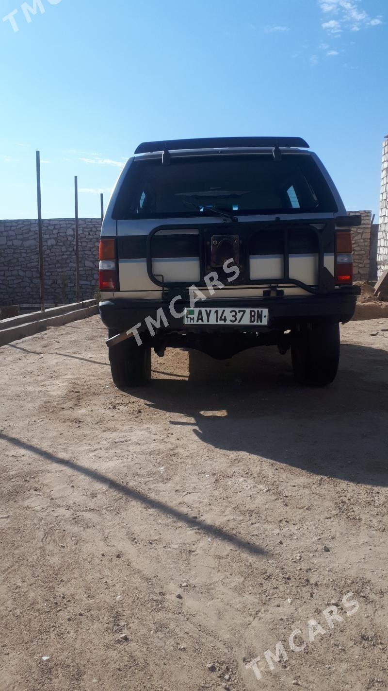 Nissan Pathfinder 1994 - 40 000 TMT - Türkmenbaşy - img 3