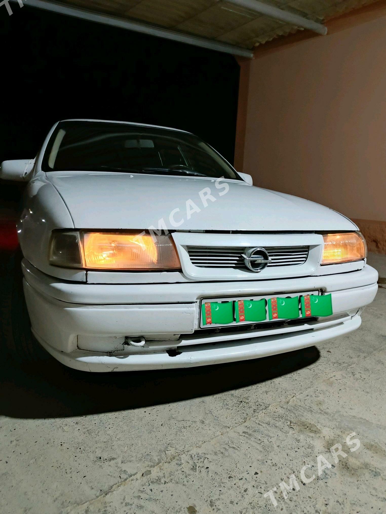 Opel Vectra 1992 - 25 000 TMT - Kaka - img 5