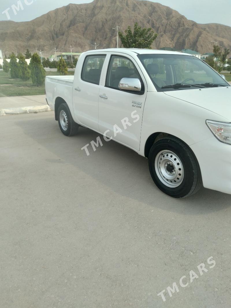 Toyota Hilux 2012 - 220 000 TMT - Balkanabat - img 6