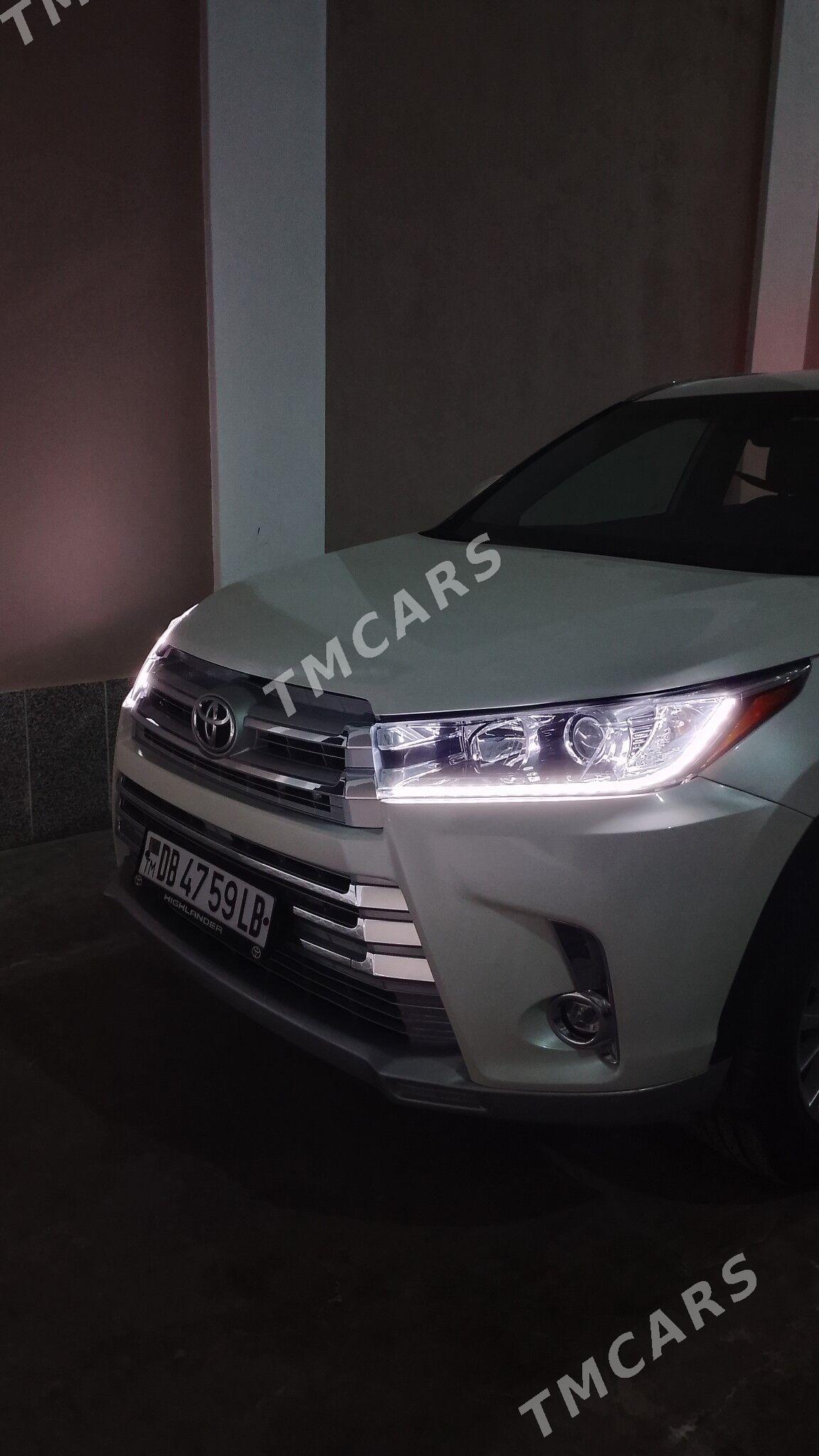 Toyota Highlander 2019 - 460 000 TMT - Туркменабат - img 3