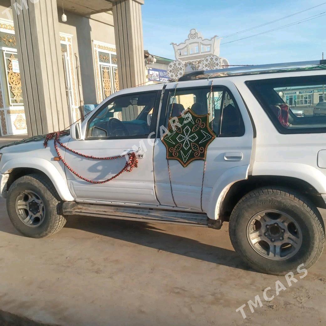 Toyota 4Runner 1997 - 100 000 TMT - етр. Туркменбаши - img 3