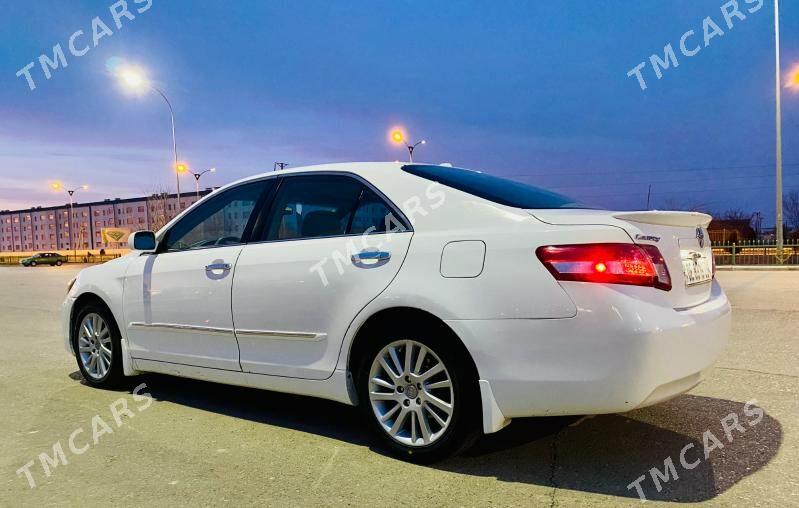 Toyota Camry 2010 - 200 000 TMT - Дашогуз - img 3