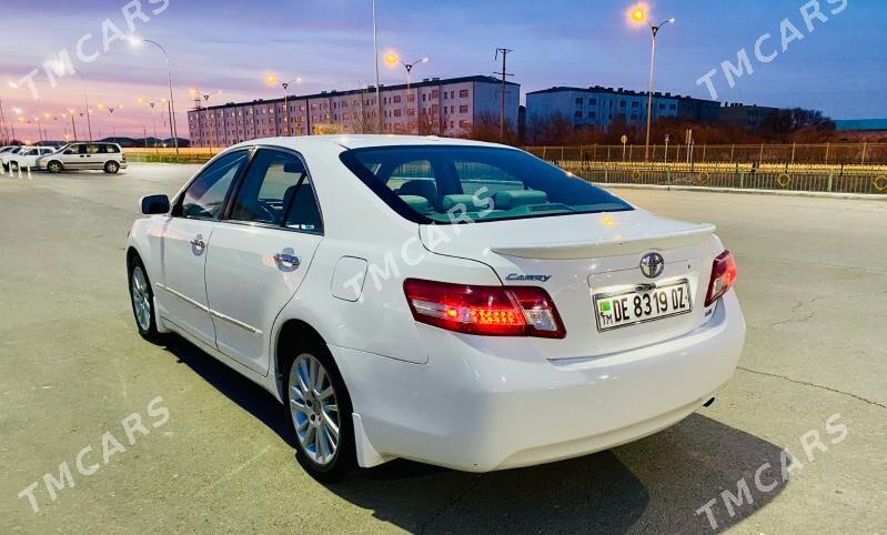 Toyota Camry 2010 - 200 000 TMT - Дашогуз - img 7