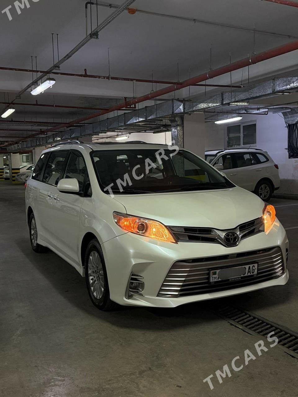 Toyota Sienna 2019 - 440 000 TMT - Ашхабад - img 4