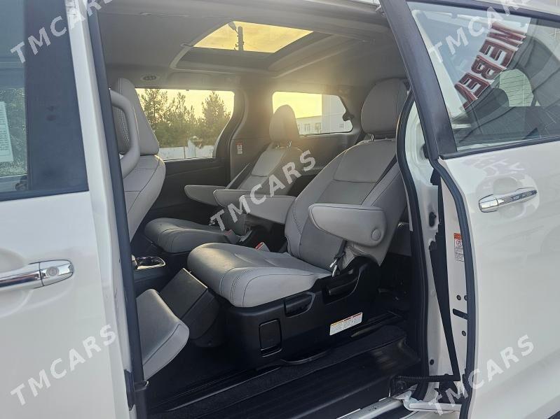 Toyota Sienna 2019 - 510 000 TMT - Мары - img 2