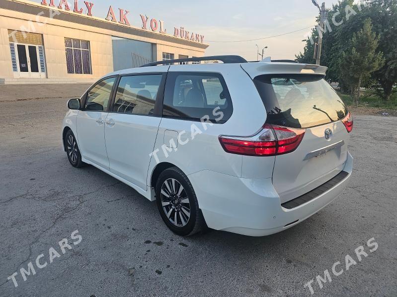 Toyota Sienna 2019 - 510 000 TMT - Мары - img 6