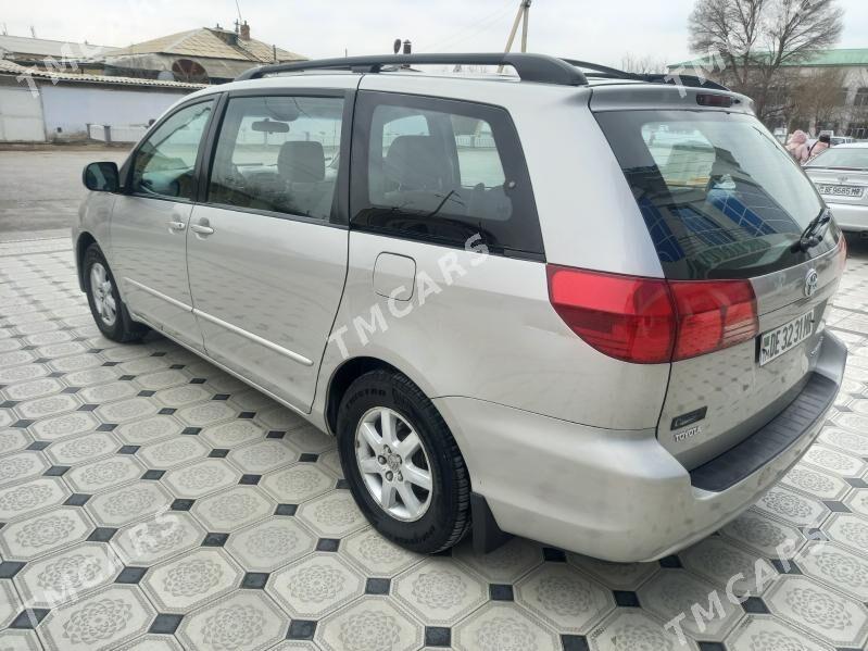 Toyota Sienna 2004 - 185 000 TMT - Мары - img 5