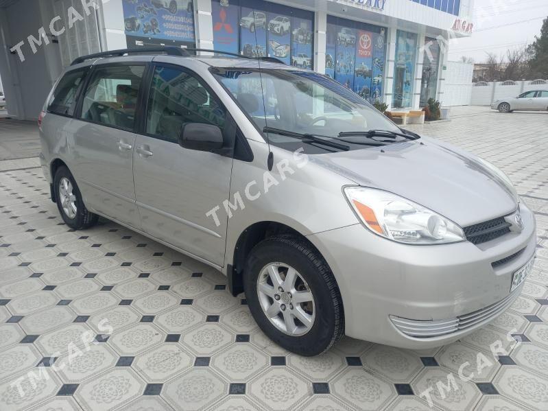 Toyota Sienna 2004 - 185 000 TMT - Мары - img 3