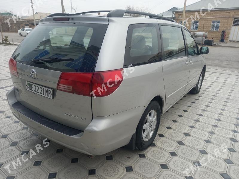 Toyota Sienna 2004 - 185 000 TMT - Мары - img 4