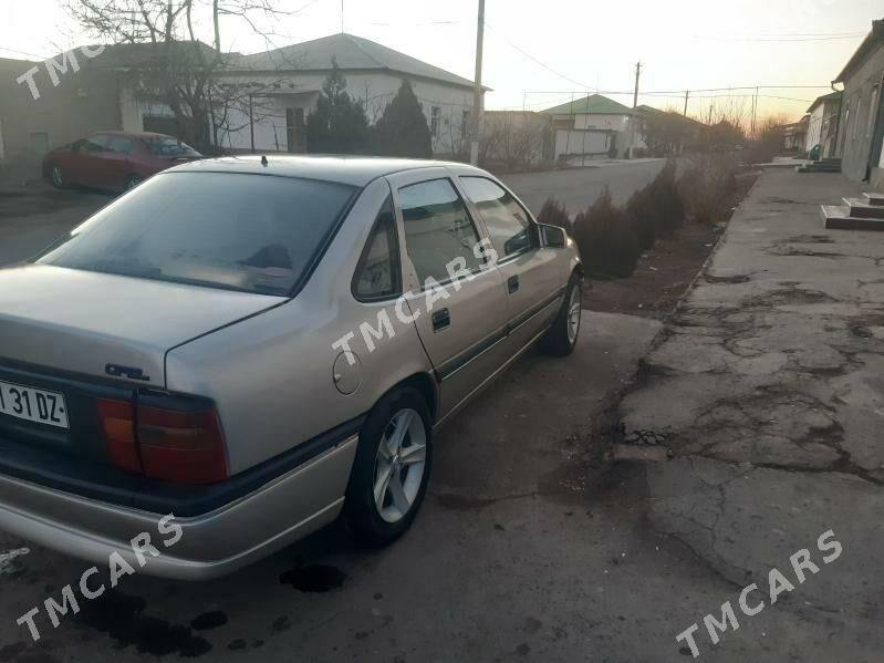 Opel Vectra 1992 - 30 000 TMT - Дашогуз - img 2