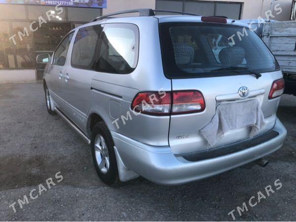 Toyota Sienna 2002 - 155 000 TMT - Baýramaly - img 3