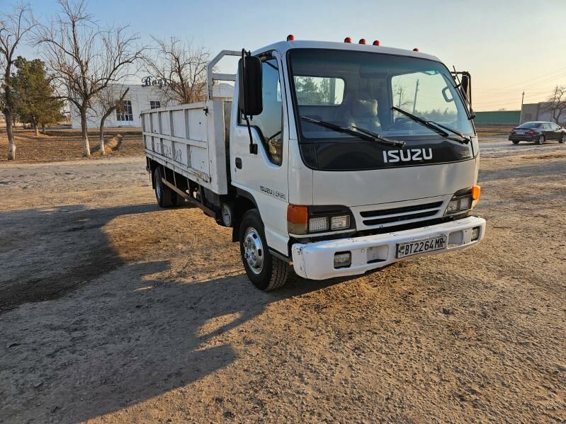 Isuzu Forward 2002 - 175 000 TMT - Mary - img 9