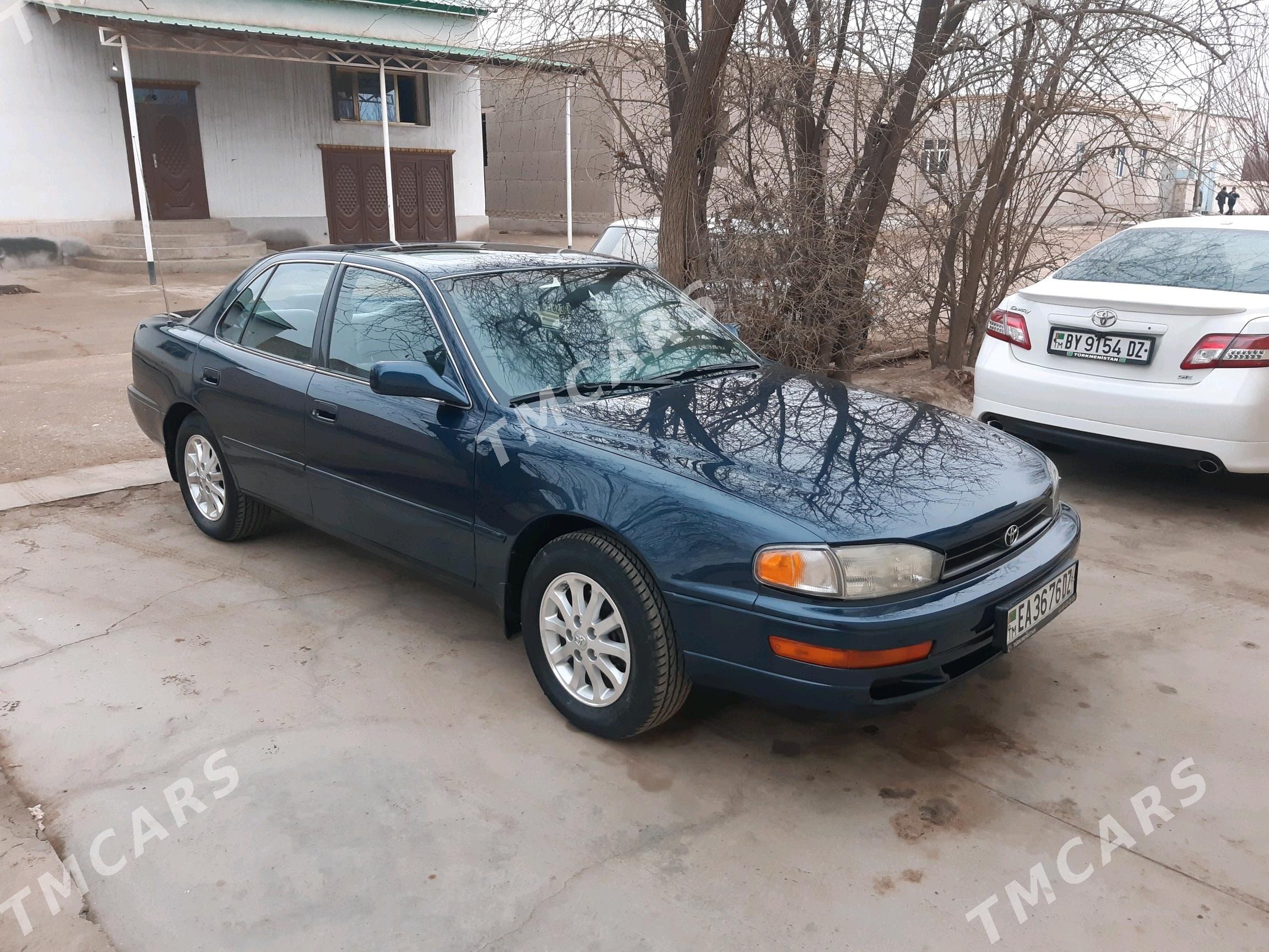 Toyota Camry 1993 - 90 000 TMT - Köneürgenç - img 5