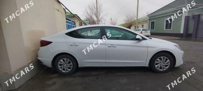 Hyundai Elantra 2019 - 200 000 TMT - Aşgabat - img 2