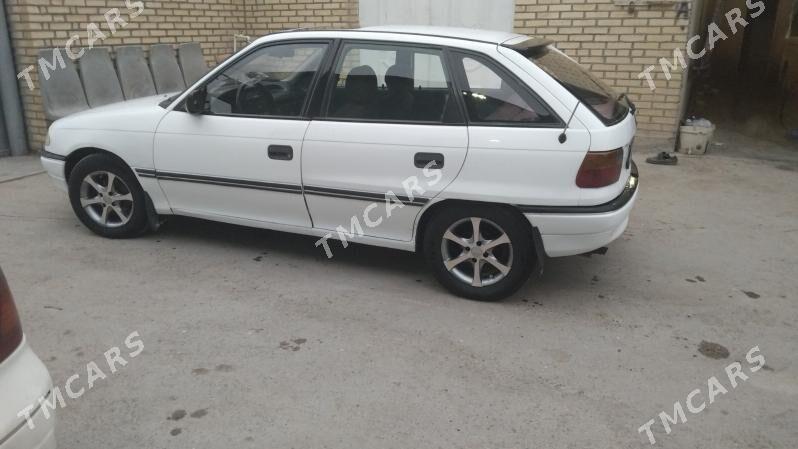 Opel Astra 1992 - 37 000 TMT - Mary - img 2