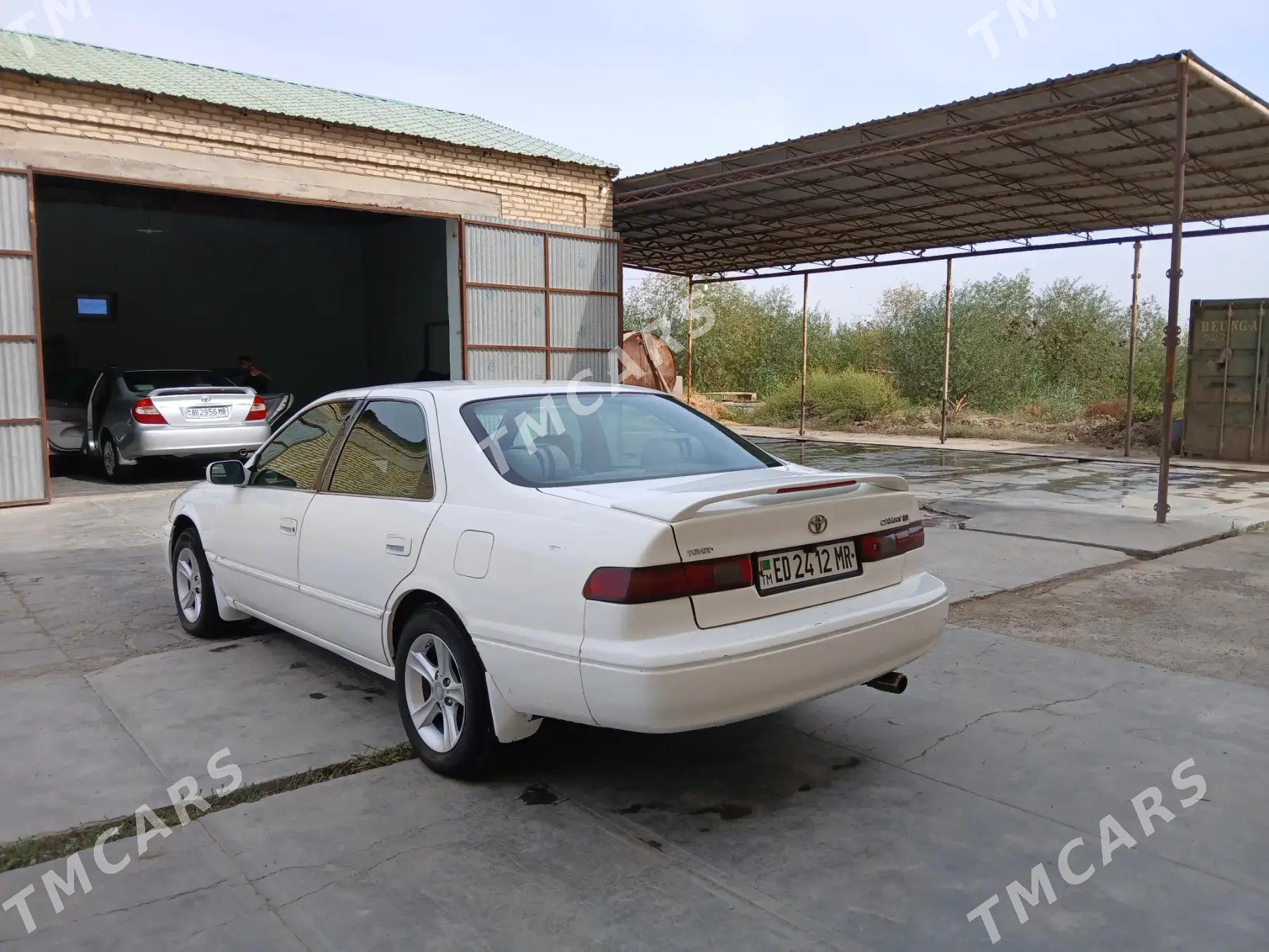 Toyota Camry 1998 - 100 000 TMT - Мары - img 5