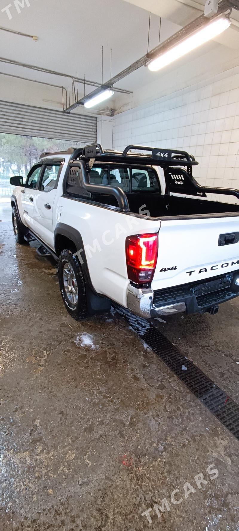 Toyota Tacoma 2018 - 400 000 TMT - Aşgabat - img 3