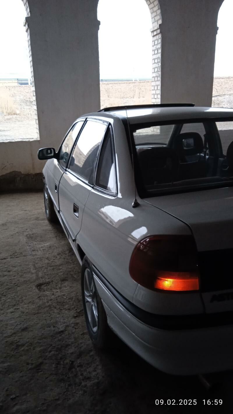 Opel Astra 1992 - 35 000 TMT - Чарджоу - img 3