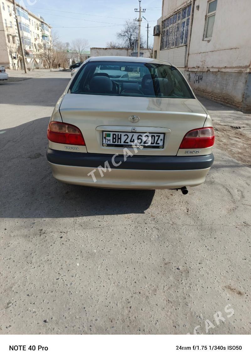 Toyota Avensis 2002 - 98 000 TMT - Дашогуз - img 5