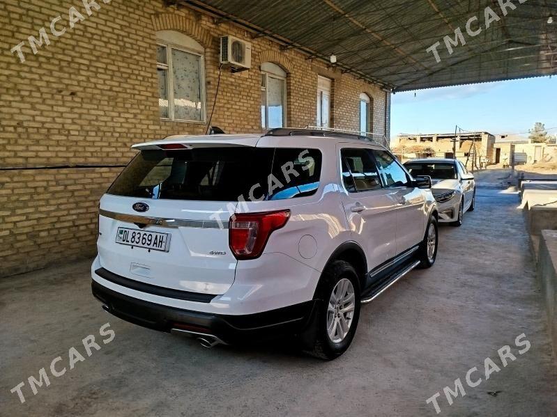 Ford Explorer 2018 - 322 000 TMT - Мары - img 3