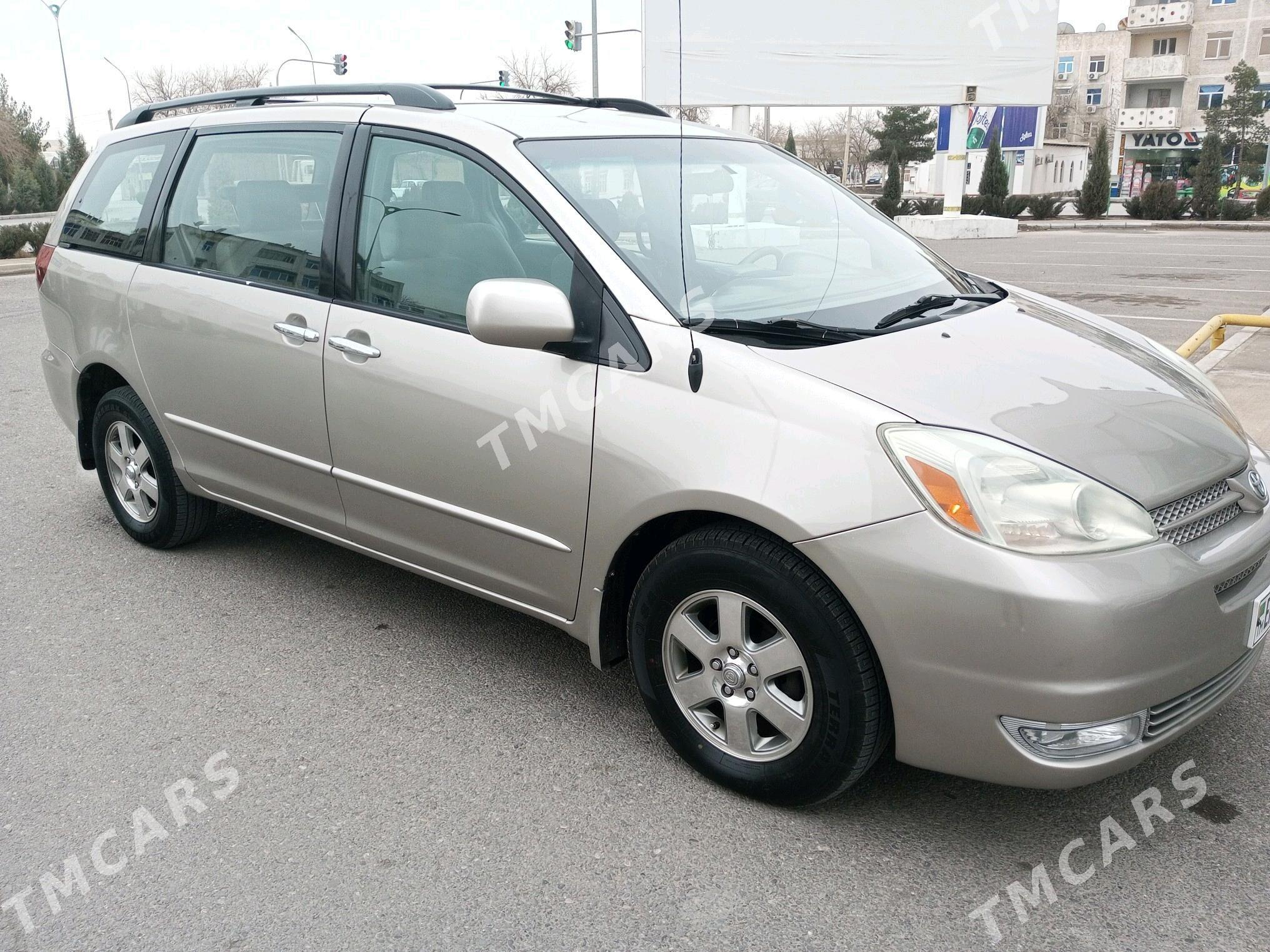 Toyota Sienna 2004 - 220 000 TMT - Мары - img 9