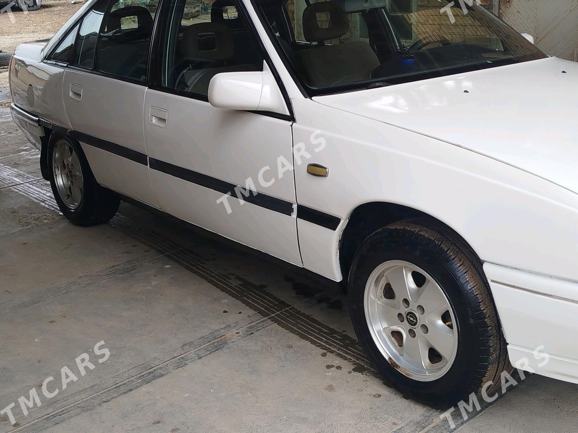 Opel Omega 1991 - 25 000 TMT - Wekilbazar - img 2