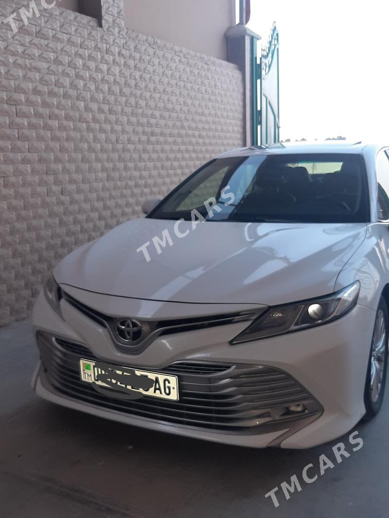 Toyota Camry 2019 - 260 000 TMT - 30 мкр - img 3