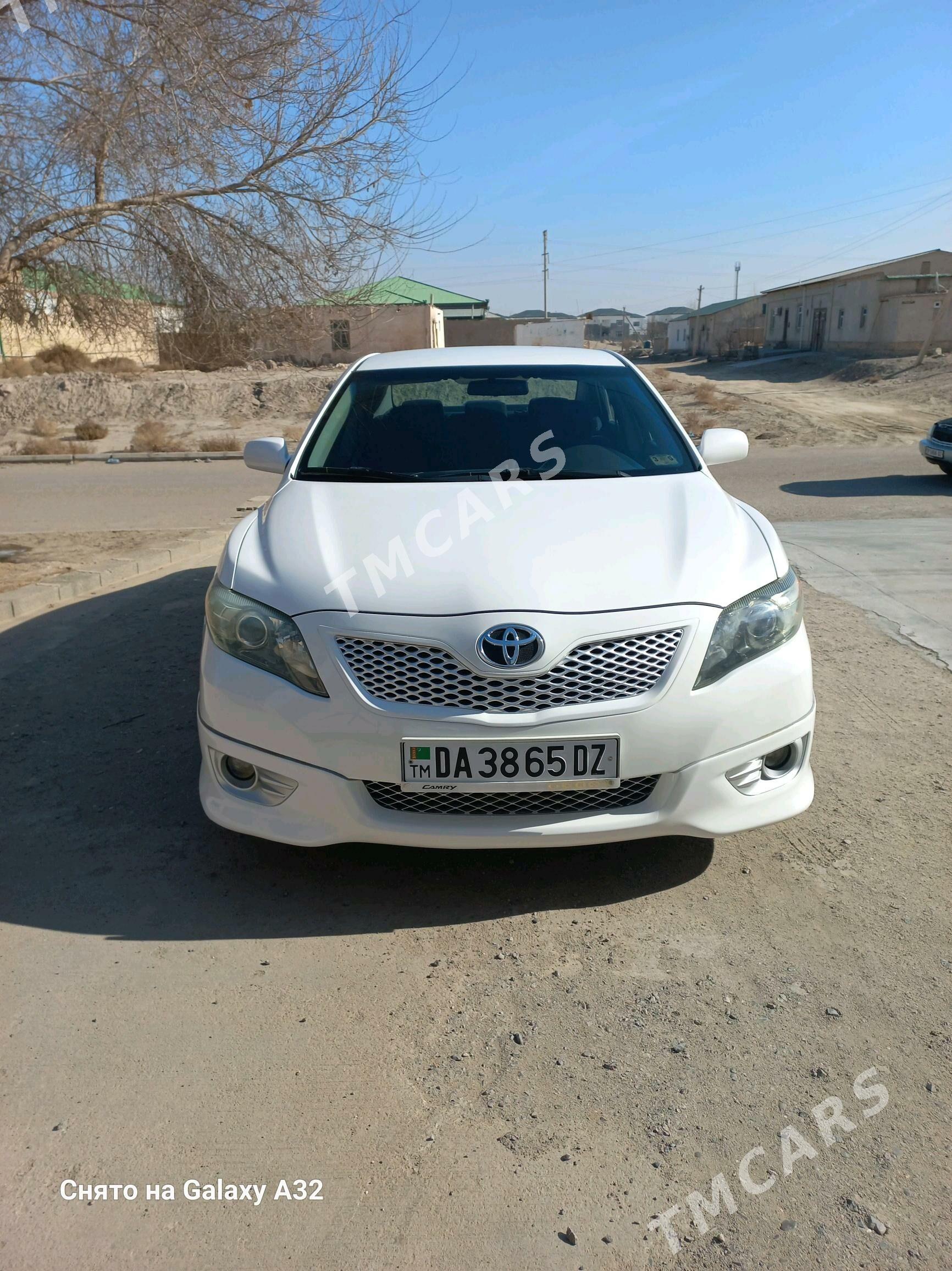 Toyota Camry 2010 - 220 000 TMT - Daşoguz - img 2