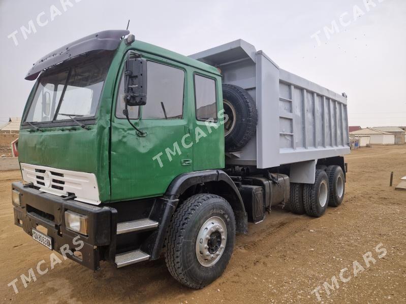 Howo Sinotruk 2001 - 260 000 TMT - Гумдаг - img 3