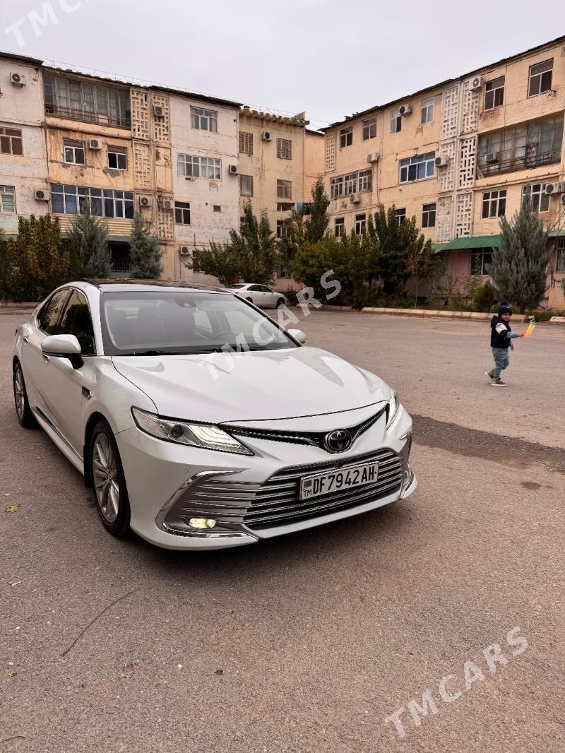 Toyota Camry 2018 - 355 000 TMT - Ашхабад - img 2