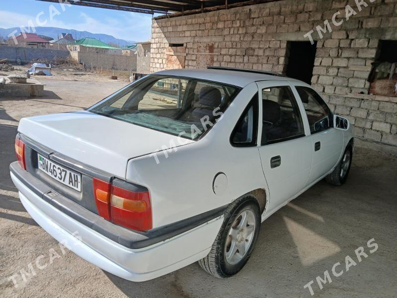 Opel Vectra 1991 - 30 000 TMT - Ýaşlyk - img 2