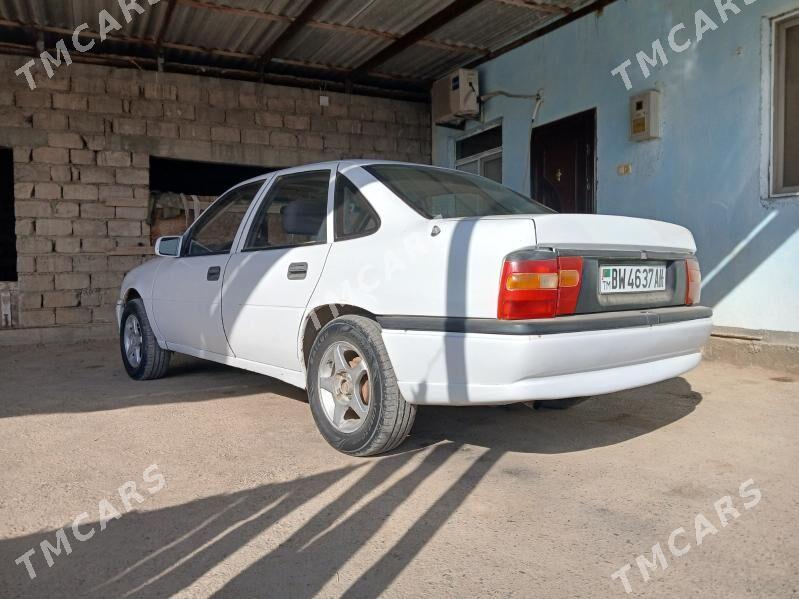 Opel Vectra 1991 - 30 000 TMT - Ýaşlyk - img 3