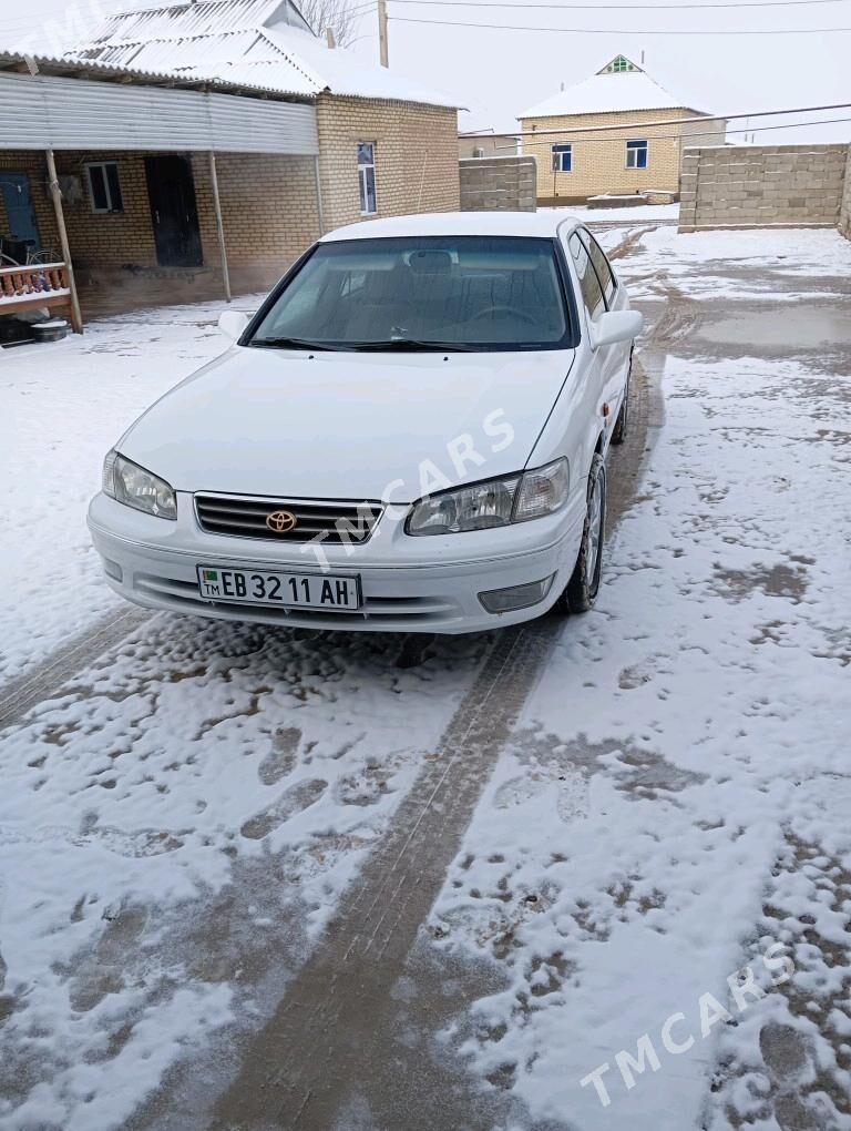 Toyota Camry 1997 - 120 000 TMT - Теджен - img 9