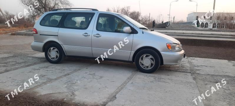 Toyota Sienna 2002 - 160 000 TMT - Дашогуз - img 9