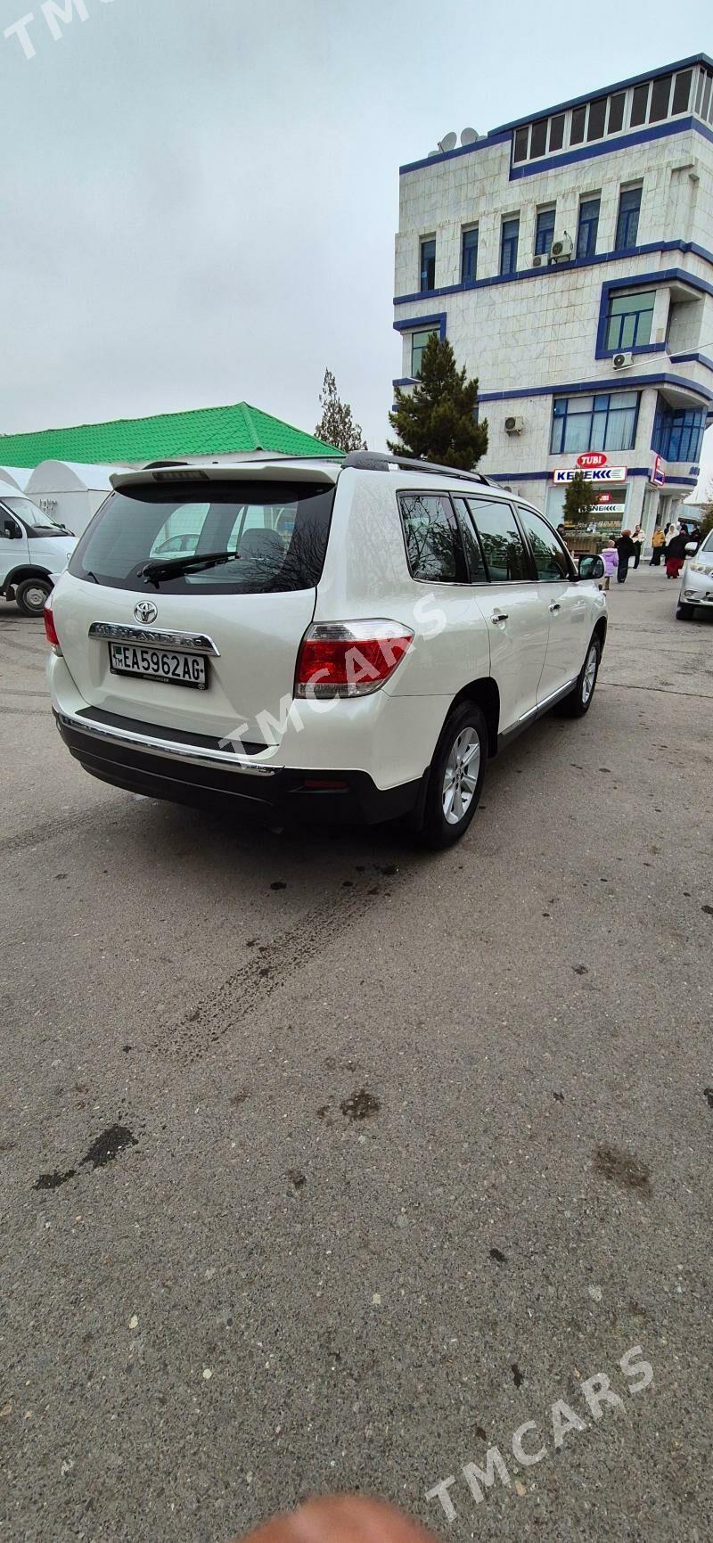 Toyota Highlander 2013 - 339 000 TMT - Ашхабад - img 8