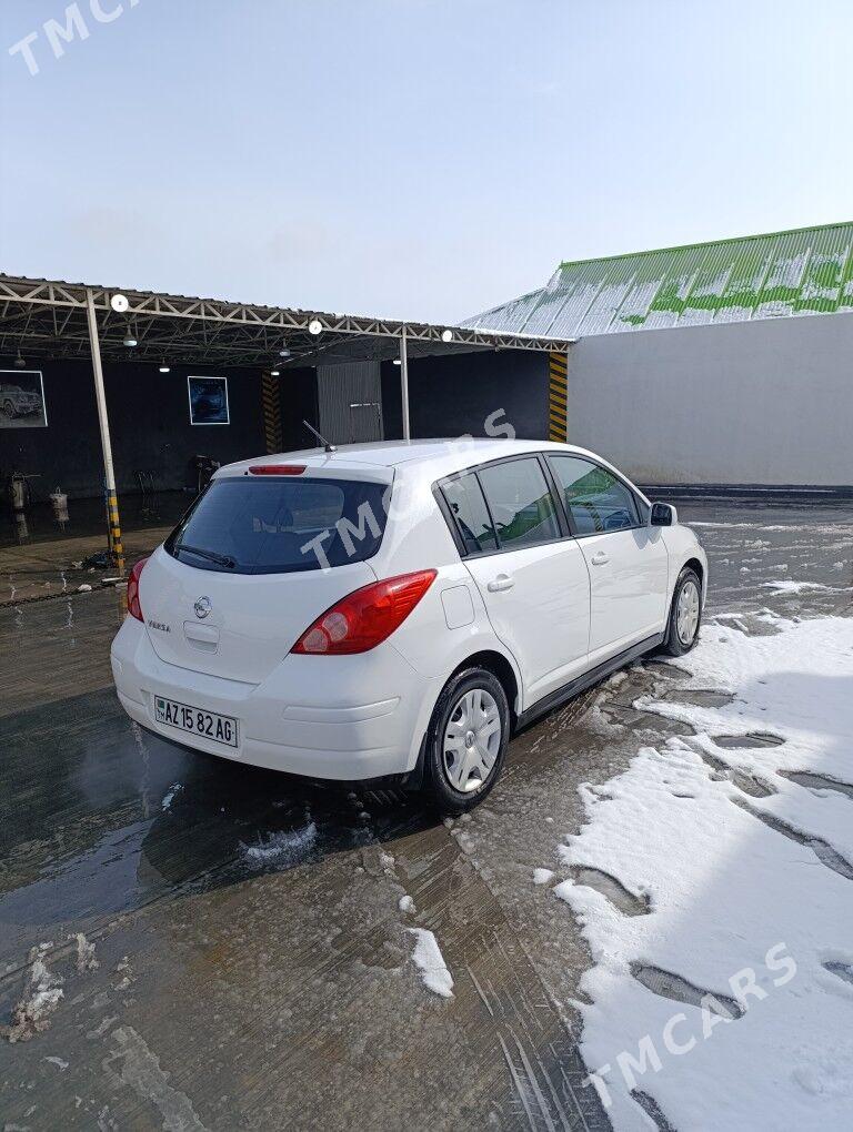 Nissan Versa 2010 - 125 000 TMT - Бузмеин - img 2