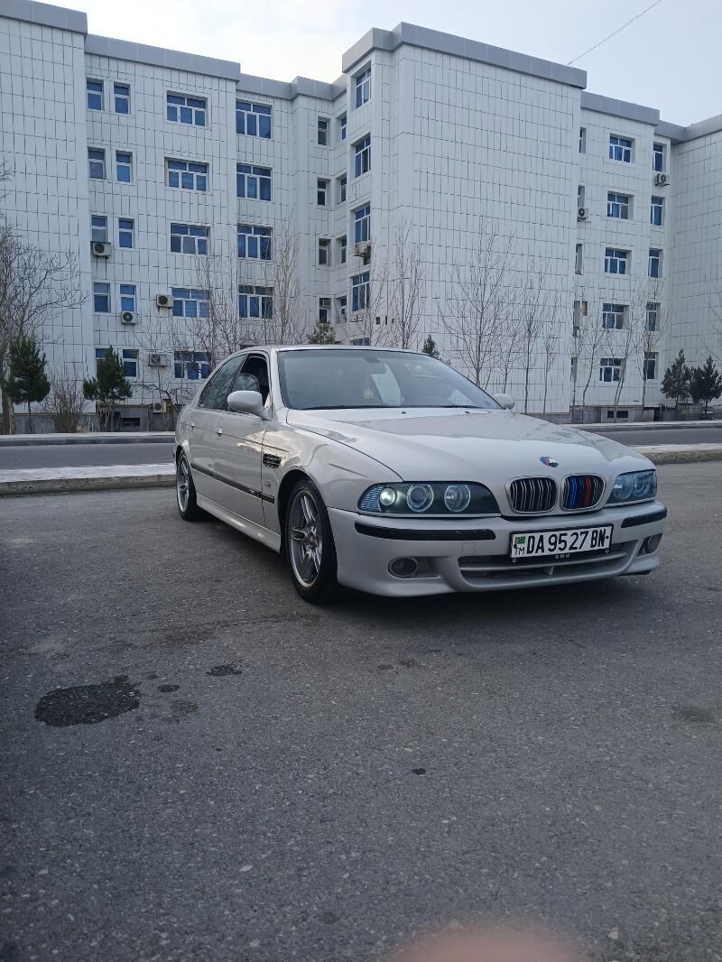 BMW E39 2002 - 155 000 TMT - Türkmenbaşy - img 5