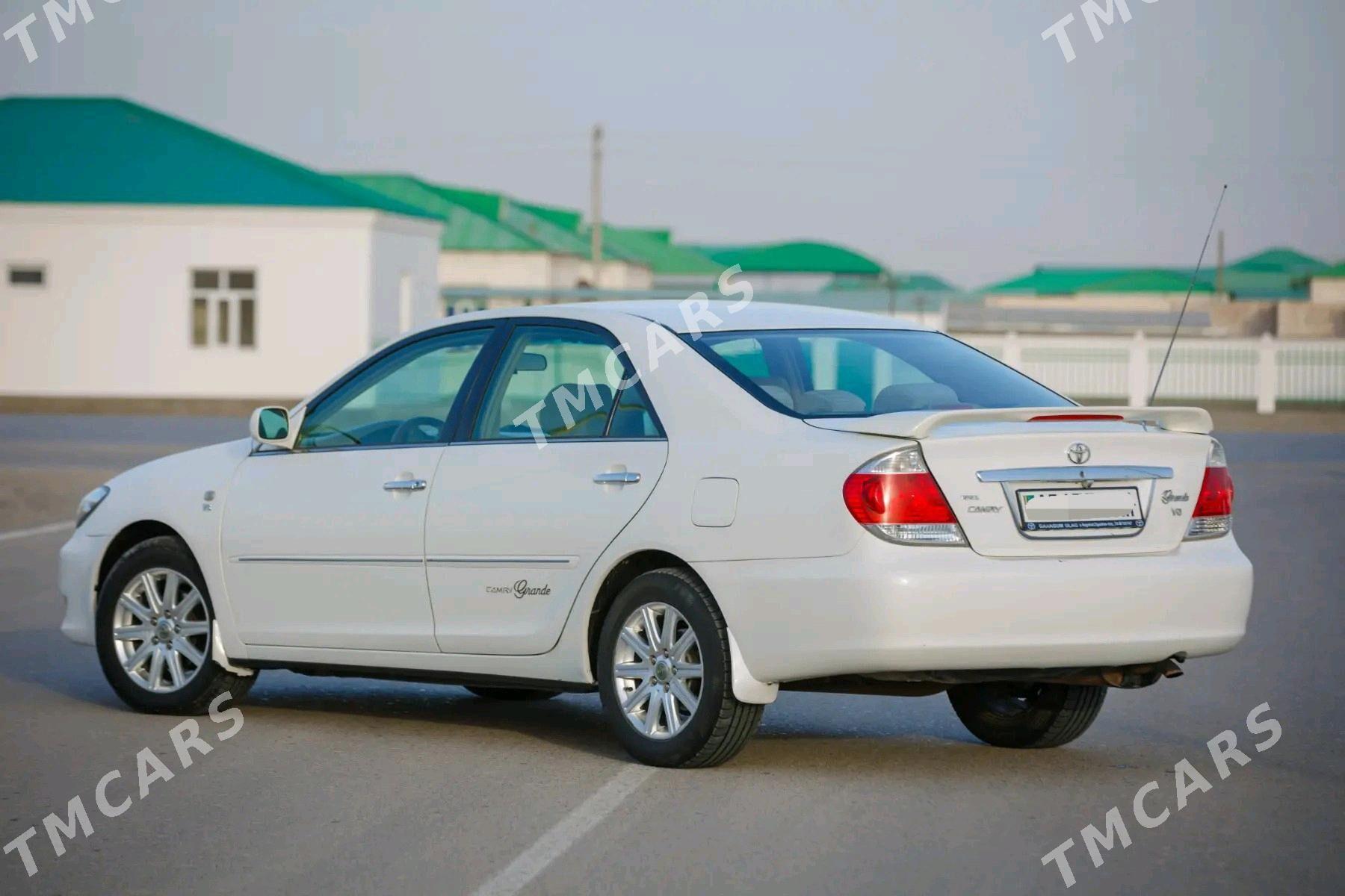 Toyota Camry 2003 - 185 000 TMT - Бабадайхан - img 2