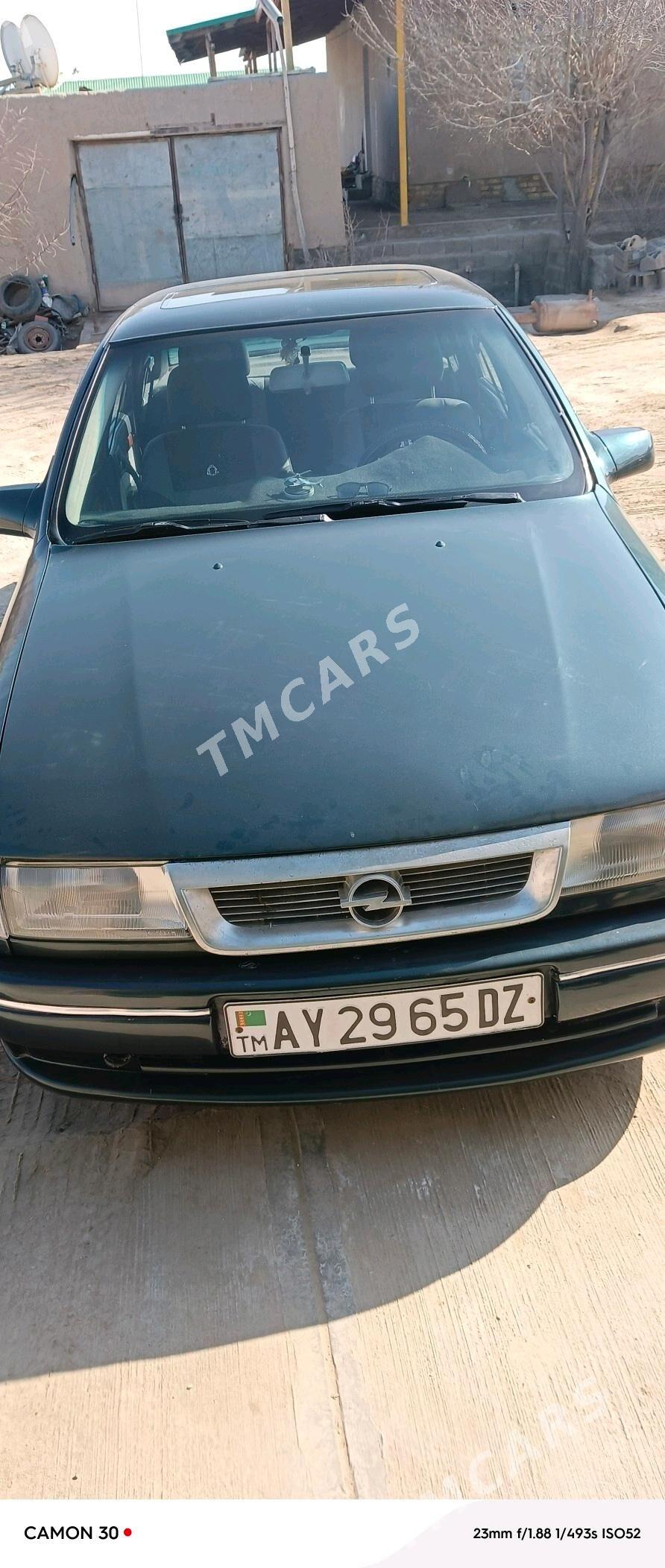 Opel Vectra 1994 - 40 000 TMT - Гурбансолтан Едже - img 3