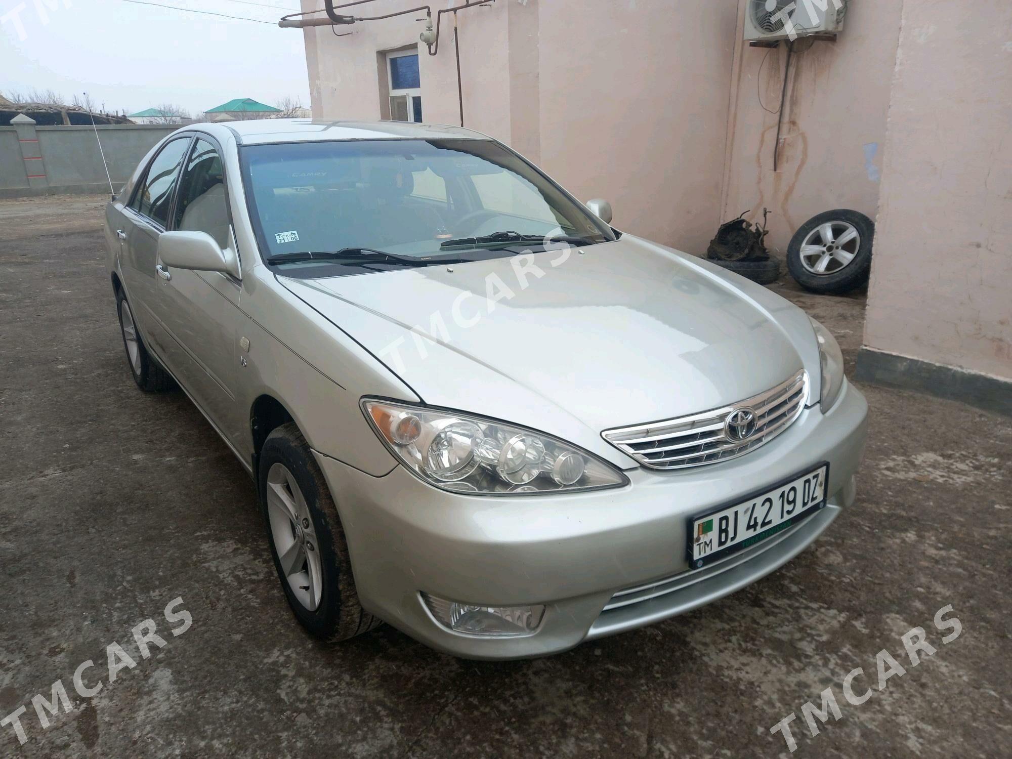 Toyota Camry 2004 - 128 000 TMT - Гороглы (Тагта) - img 4